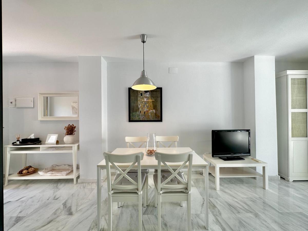 Lunamar Front Line Beach - Eaw Homes Marbella